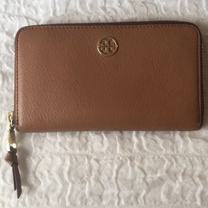 FINAL REDUCTION! Tory Burch Wallet